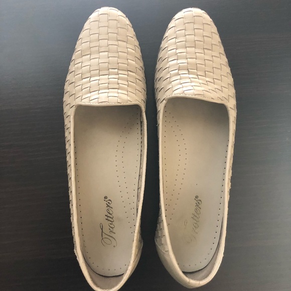 Trotters cream weave loafers - Picture 6 of 8